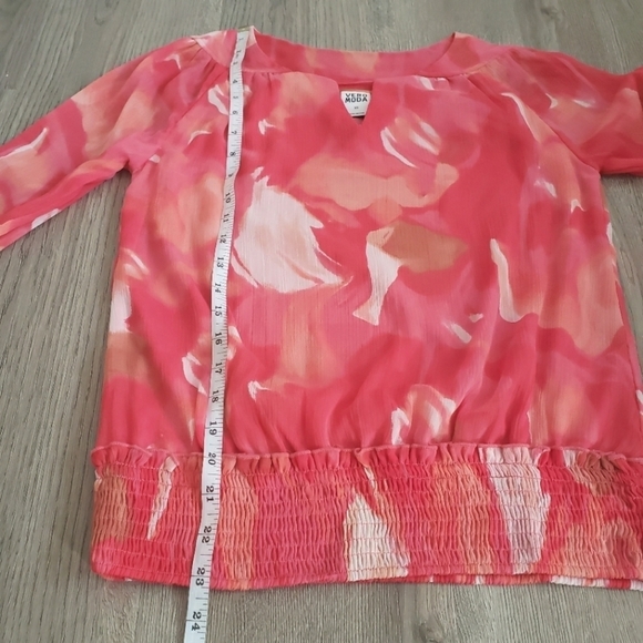 ⭐3/$25⭐Vero Moda Abstract Blouse - Picture 11 of 12